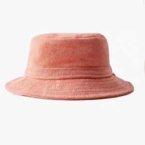 NWT Aritzia TNA Strawberry Sorbet Bucket Hat Size S/M
